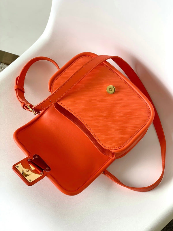 LV Hide & Seek Handbag 21cm Orange Epi Grain Cowhide GHW