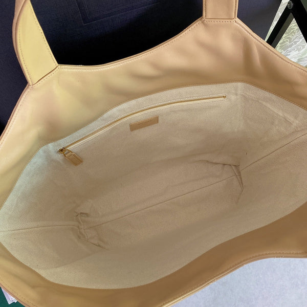 ICARE MAXI 58 SHOPPING BAG BEIGE QUILTED LAMBSKIN