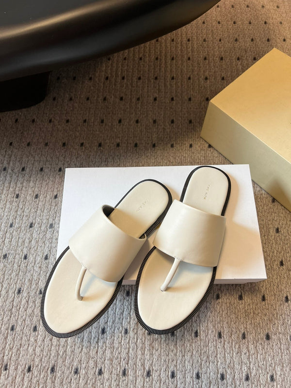 Signum Flat Sandal in White Sheepskin 282428