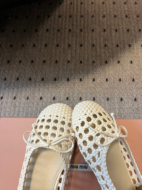 Miu 26s Ballerina Flats In Cream White Mesh Sheepskin