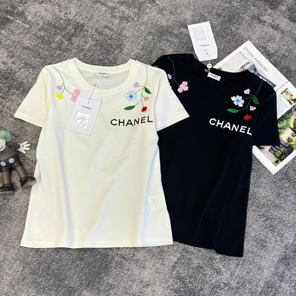 Chanel 2026 Short-Sleeve T-Shirt Black and White Cotton 359334