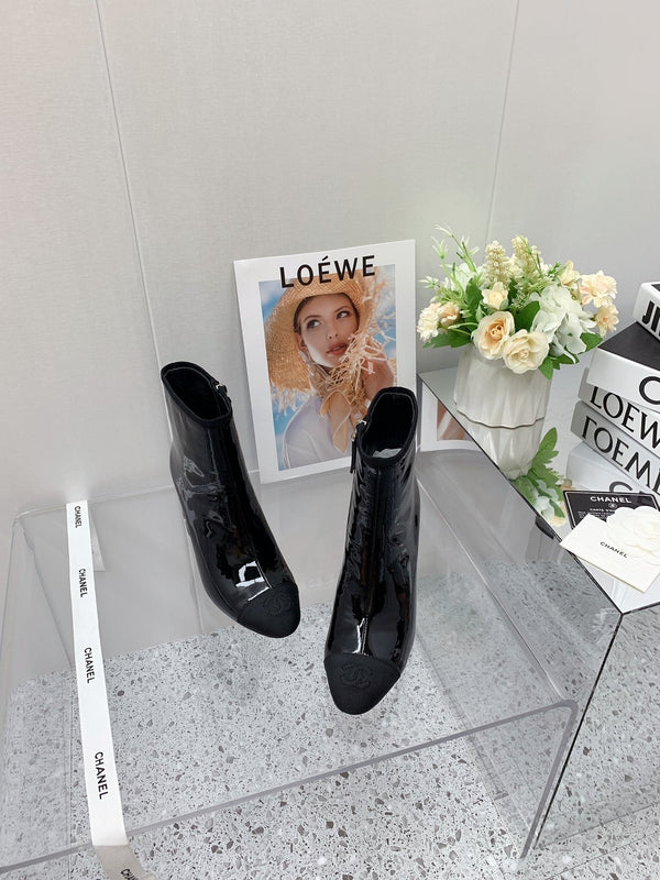 CC 2026 Bicolor Cap-Toe Boots 85mm Patent Leather 162120