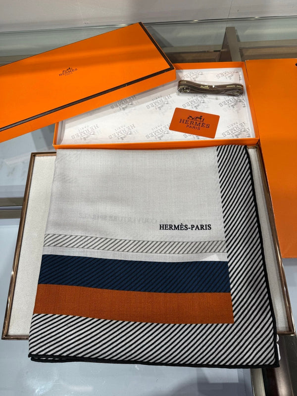HM 2026 Cheval à la Couverture Spirale Square Scarf 140cm Cashmere Silk