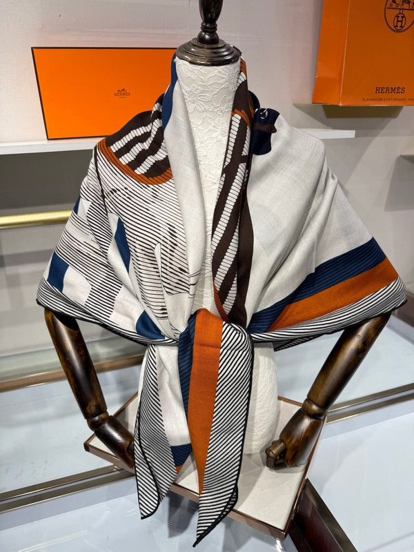 HM 2026 Cheval à la Couverture Spirale Square Scarf 140cm Cashmere Silk