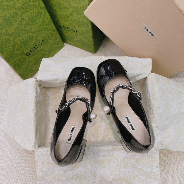 Miu 2026 Pearl Chain Buckle Pumps Black Patent Leather 155484