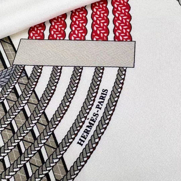 Square Scarf 90 CM In White Colorful Cashmere Silk 330351