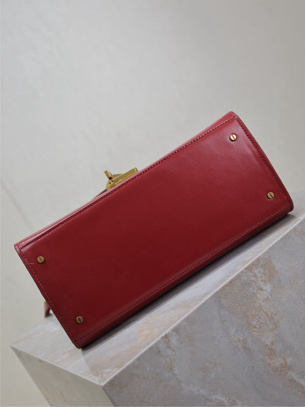 YSLCassandra Top Handle Bag Medium 25cm Red Cowhide GHW