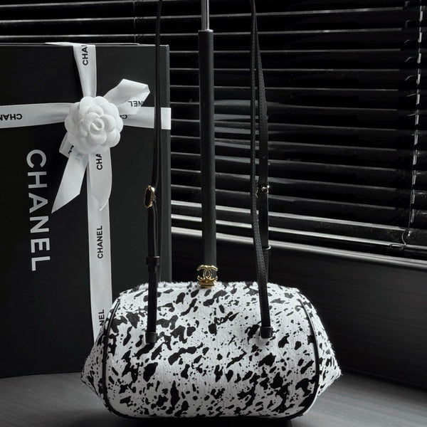 CC 26S Clutch with Leather Strap 28cm Crocodile-Embossed Calfskin