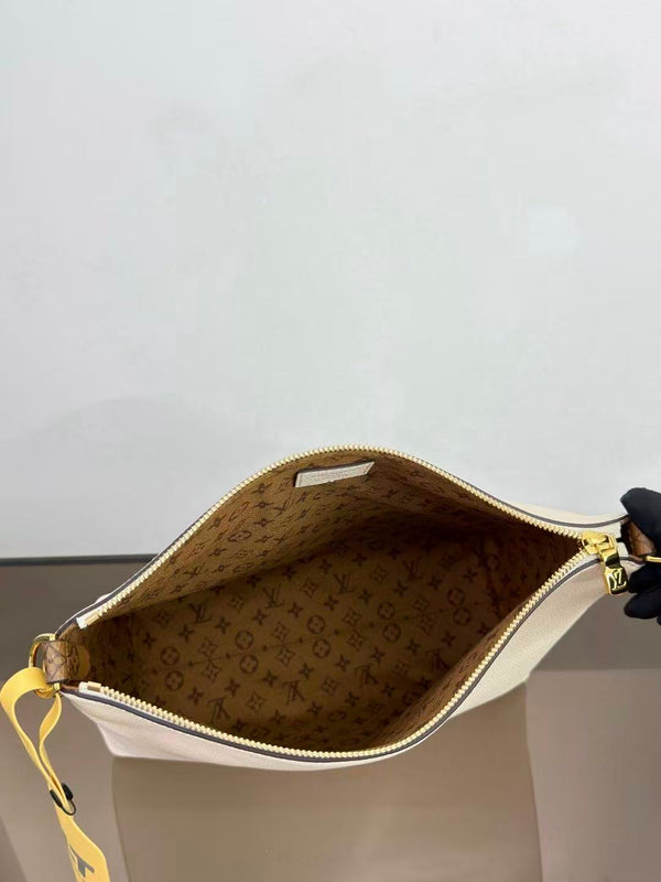 LV 2026 Multipass Bag 30cm In Vanille Calfskin Leather