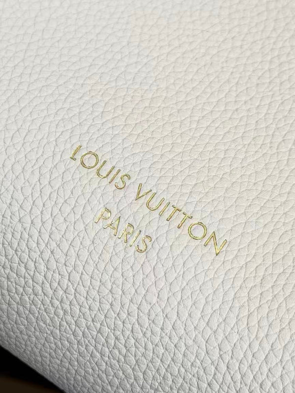 LV 2026 Multipass Bag 30cm In Vanille Calfskin Leather