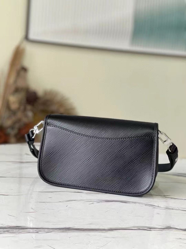 LV Buci Bag 24.5cm Black Epi Leather