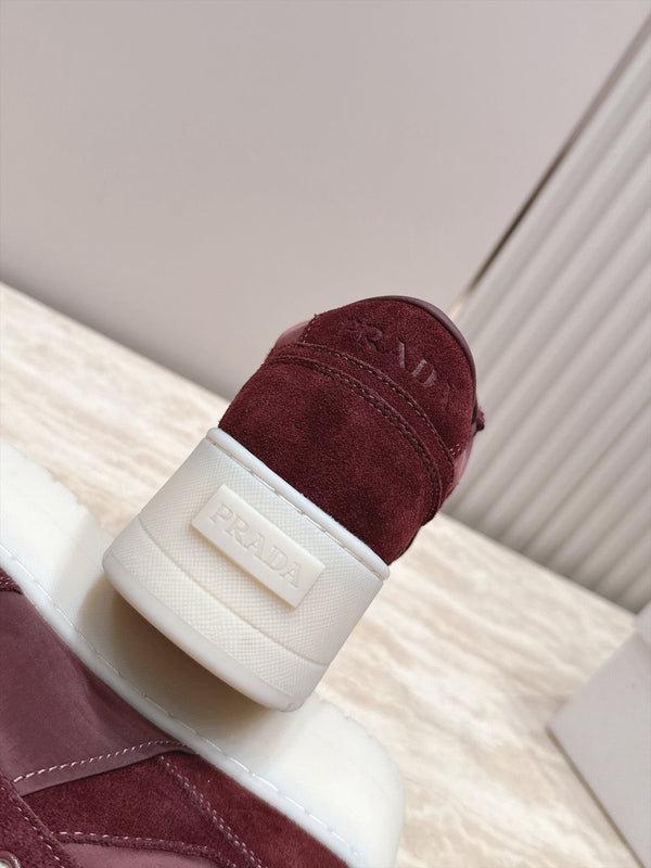 Prad 26s Downtown Sneakers Burgundy Re-Nylon Suede