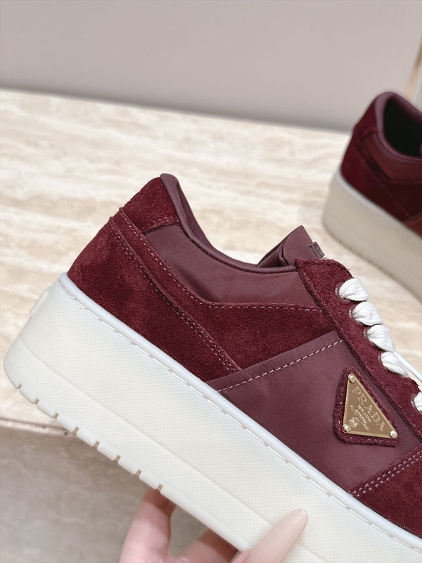 Prad 26s Downtown Sneakers Burgundy Re-Nylon Suede