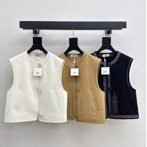 HM 26S Sleeveless Vest Round Neck Embroidery Wool Cashmere 435160