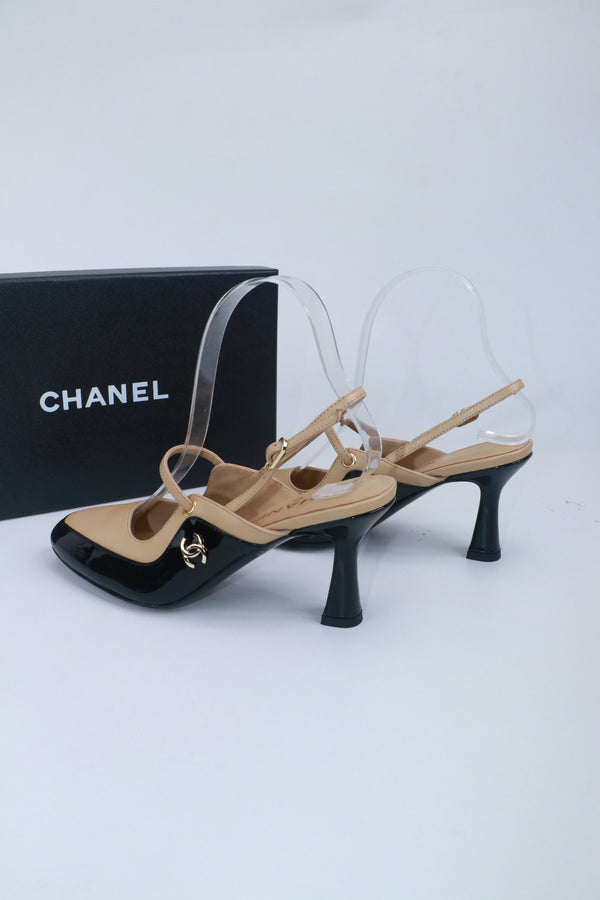 CC 26 Two-Tone Slingbacks 7cm Black Beige Glossy Leather and Matte Cowhide