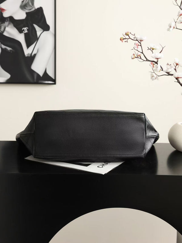CC Quilted Large Tote Bag 38cm Black Cowhide Leather
