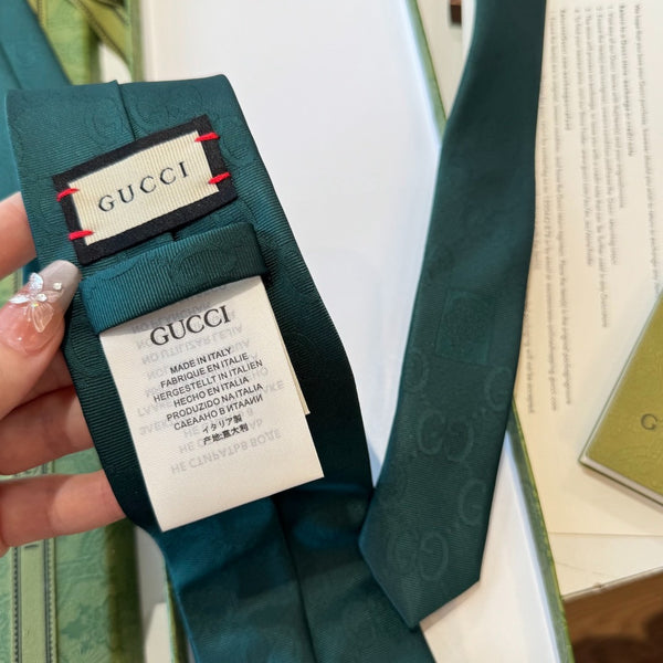 GG Tie Green Twill Silk 001