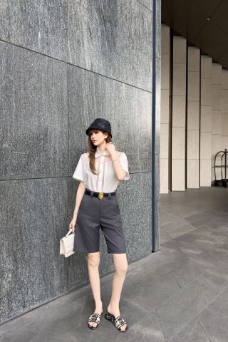 CD 26 Belted Shorts Gray in Polyester 378688