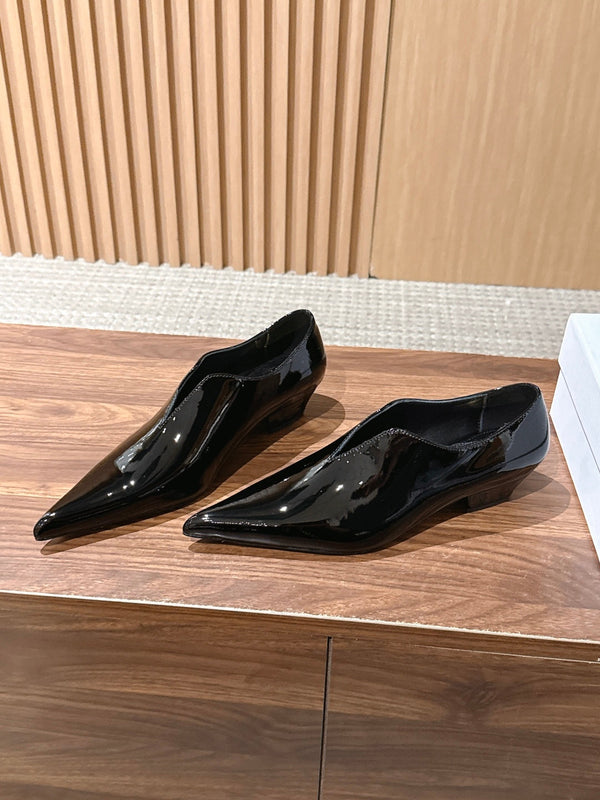 YSL 26FW V-Cut Pointed-Toe Loafers Low Block Heel Patent Leather 204234