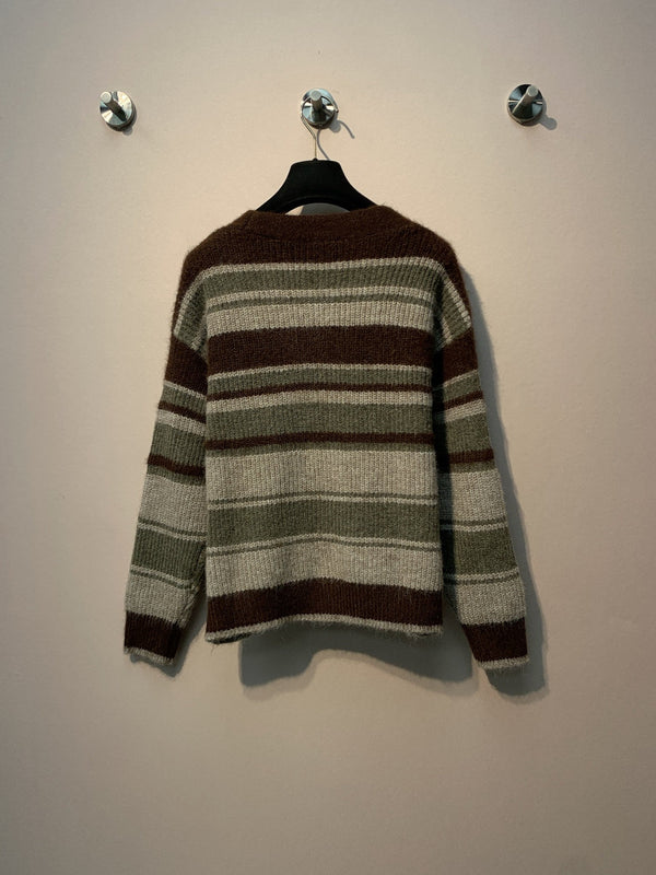 Chanel 25 Knitted V-Neck Button-Up Cardigan Wool 320070