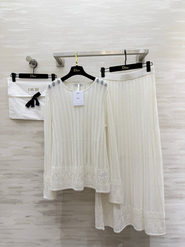 CD 26S Open-Knit Round-Neck Top & High-Waist Long Skirt Set 437198