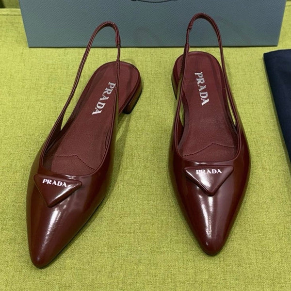 Prad 2026 Spazzolato Triangle Logo Flat Patent Leather 148638