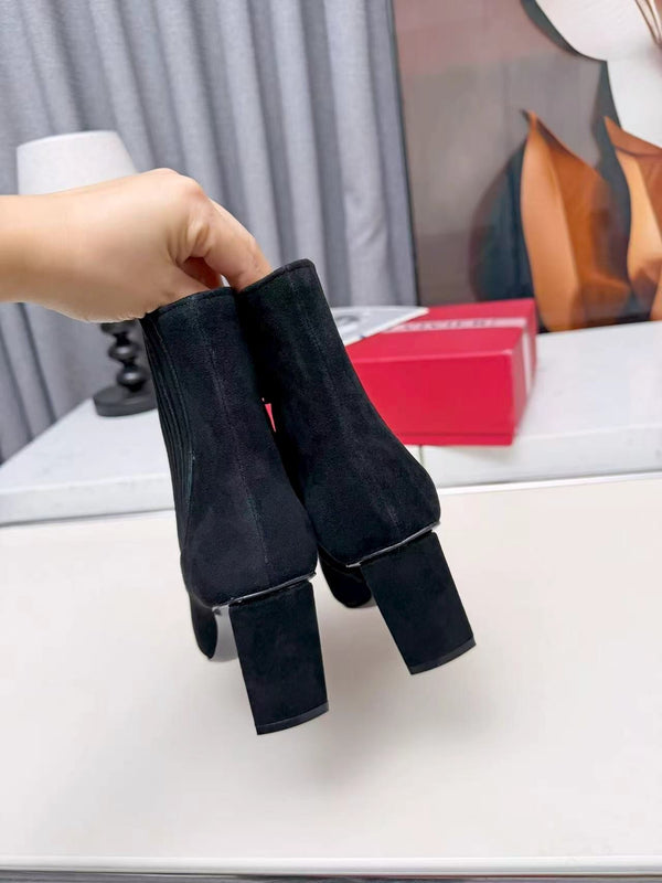 Belle Vivier Chelsea Booties 7.5cm Black Suede