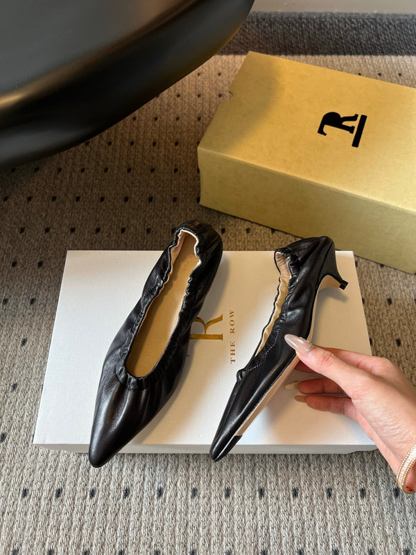 TR 26SS Ruched Pointed-Toe Kitten Heel Pumps