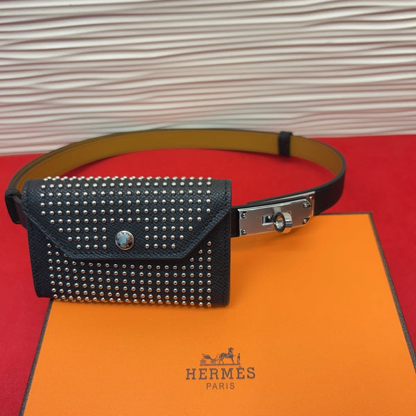 HM Kelly Pocket 18 Belt Studded Pouch Leather 214040