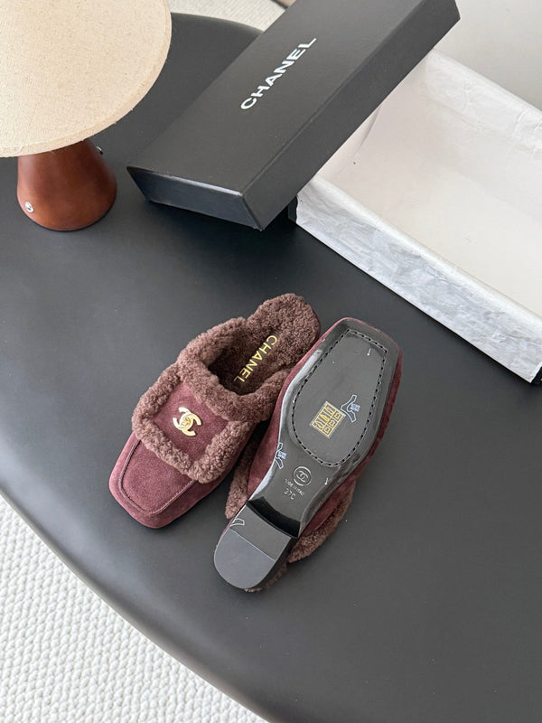 CC 26S Shearling Trim Mules Burgundy Gold Suede 127801