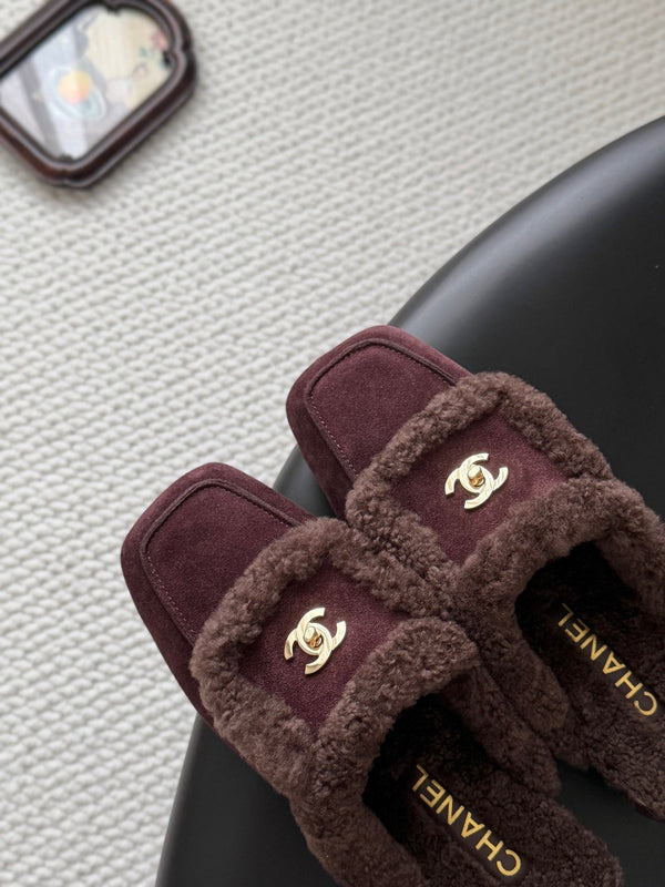 CC 26S Shearling Trim Mules Burgundy Gold Suede 127801