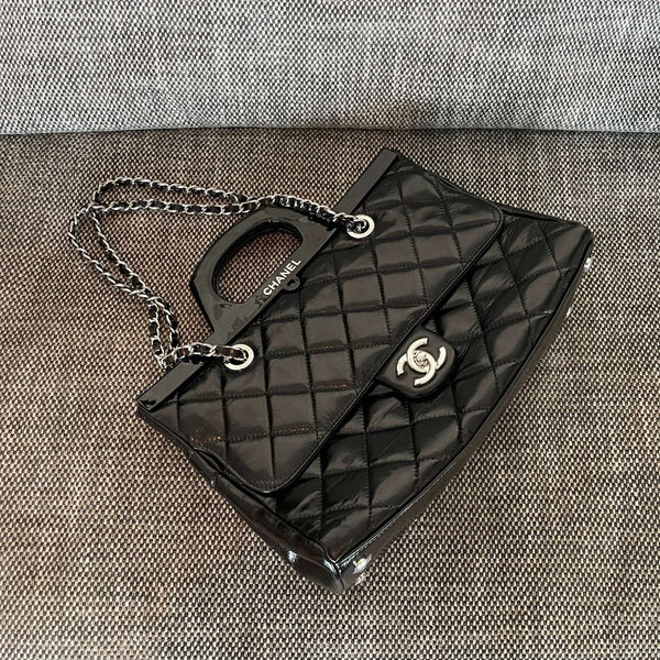 CC 2026 Delivery Tote Bag 30cm Black Glossy Calfskin