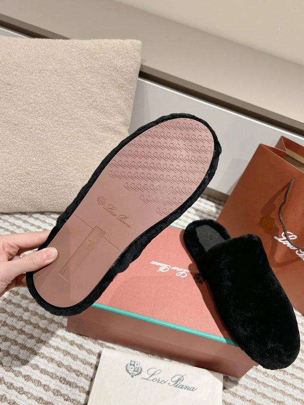 LP NATURAL WINTERCOZY WOOL BLACK SLIPPERS