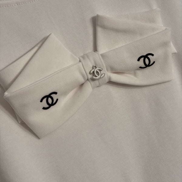 Chanel 2026 Logo Bow Short-sleeved T-shirt White Cotton 150111