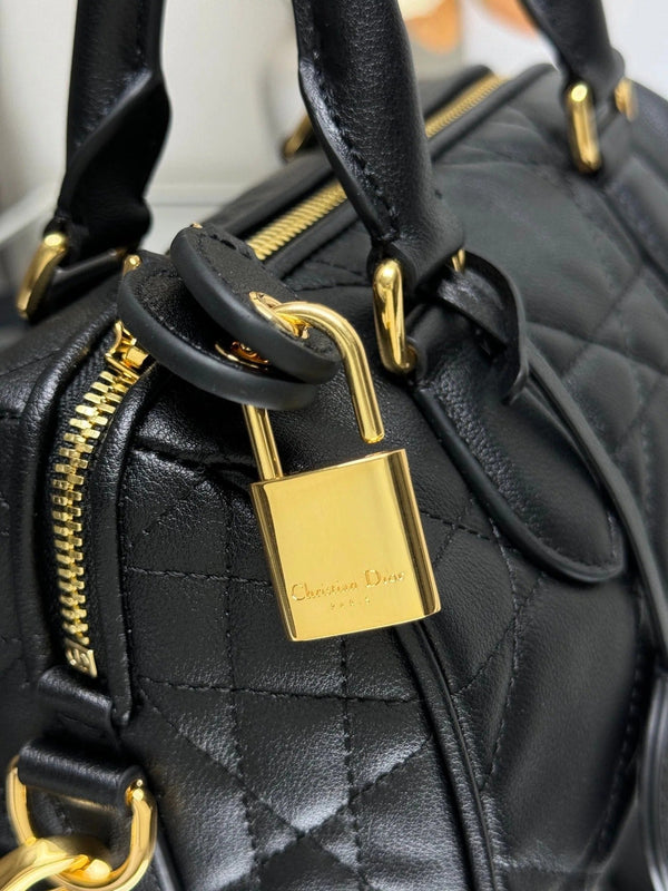 CD 2026 Groove Bag 20cm Calfskin