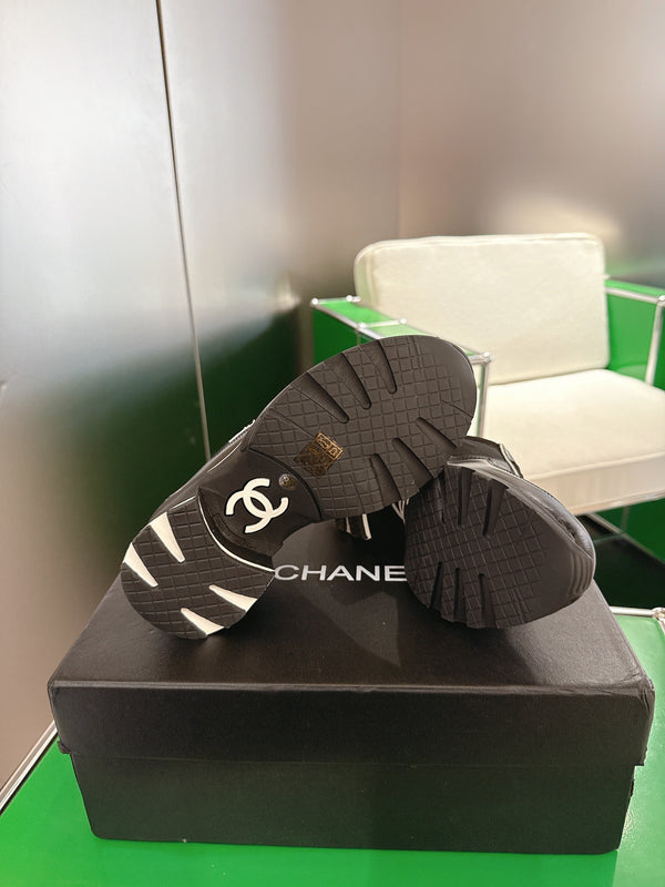 Chanel Low-Top Sneakers 30mm Black Calfskin Leather and Mesh 507543
