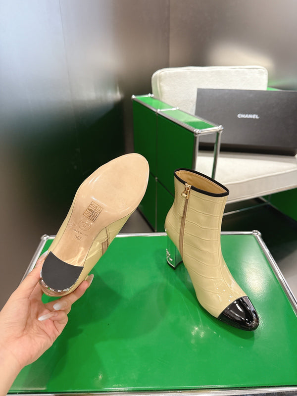 Chanel 2025ππ High Heeled Ankle Boots Light Beige & Black Glossy Leather 507545