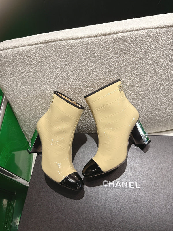 Chanel 2025ππ High Heeled Ankle Boots Light Beige & Black Glossy Leather 507545