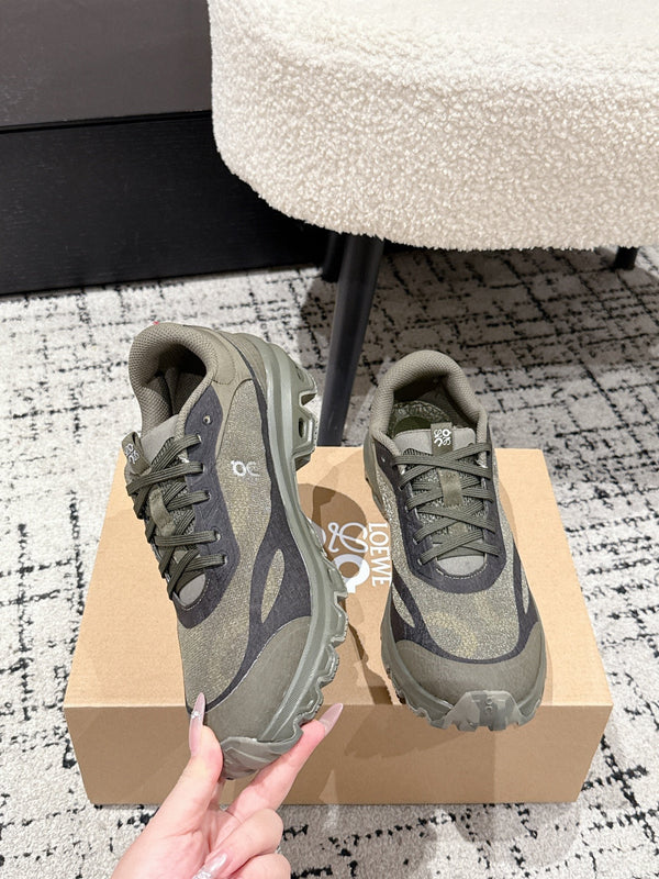 Loewe Ballet Runner 2.0 Sneaker Khahi Green Suede 500517