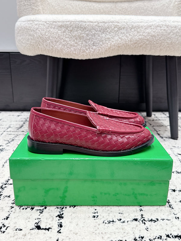 BV Silenzio Loafer Burgundy Woven Leather 769992