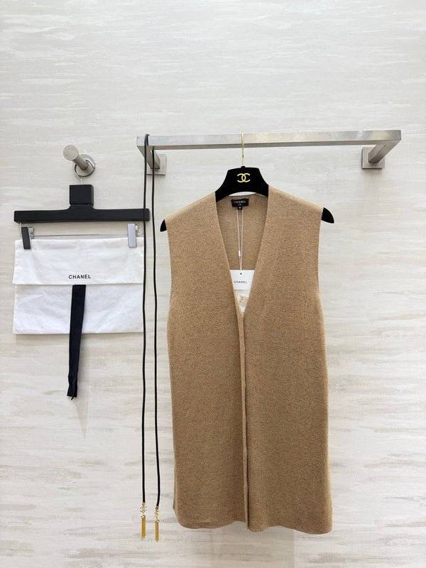 CC 26s Knit Belted Vest Camel 438759