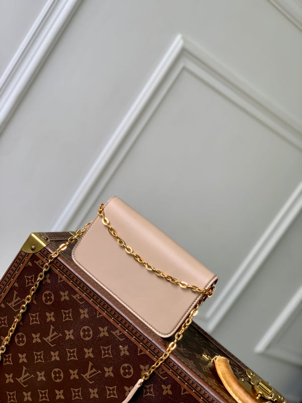 Wallet On Chain LV Bloom 20cm Beige Calfskin 250359