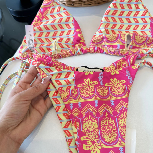 Gucci 26s One-Piece Colorful Technical Fabric 185775
