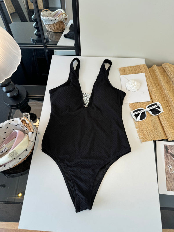 CC 26s One-Piece Bikini Pearl Black 201815