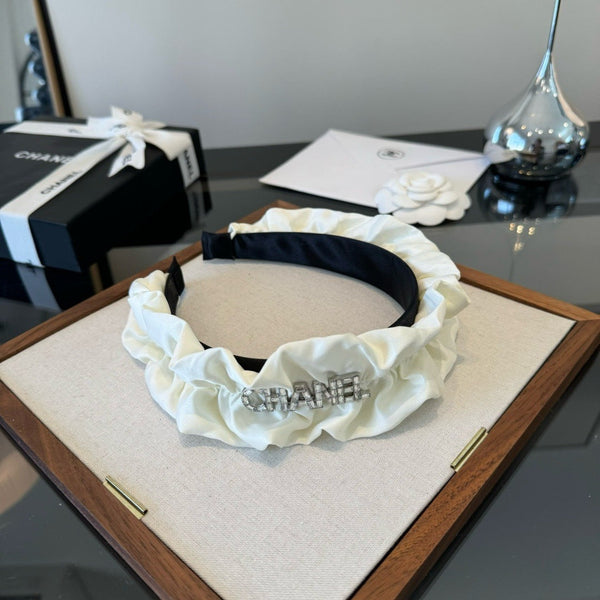 CC 26s White Headband 275560