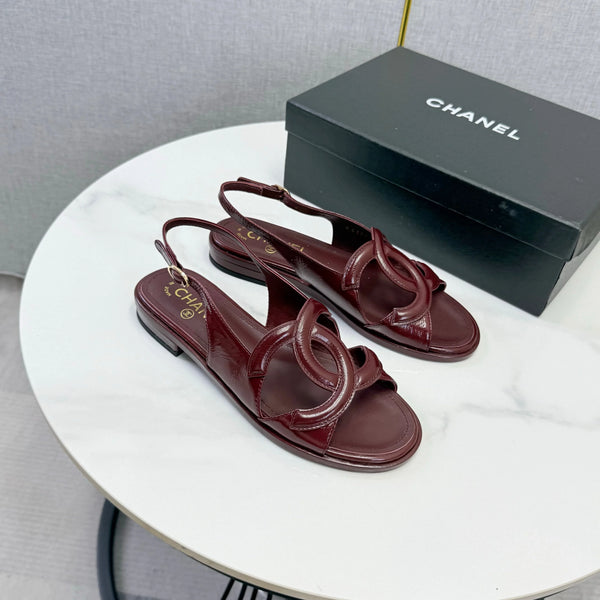 CC 26s Interlocking Sandals Leather 167673
