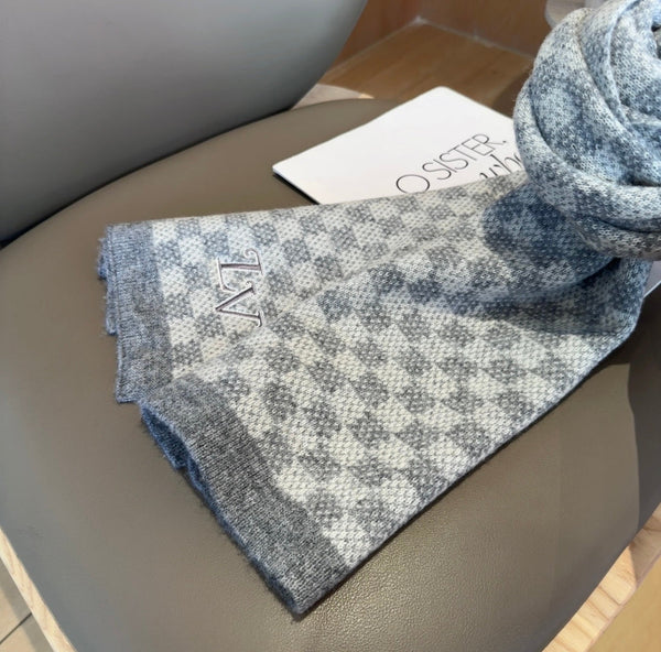 LV Couple's Style Scarf 180cm Gray Knitted Cashmere 973385