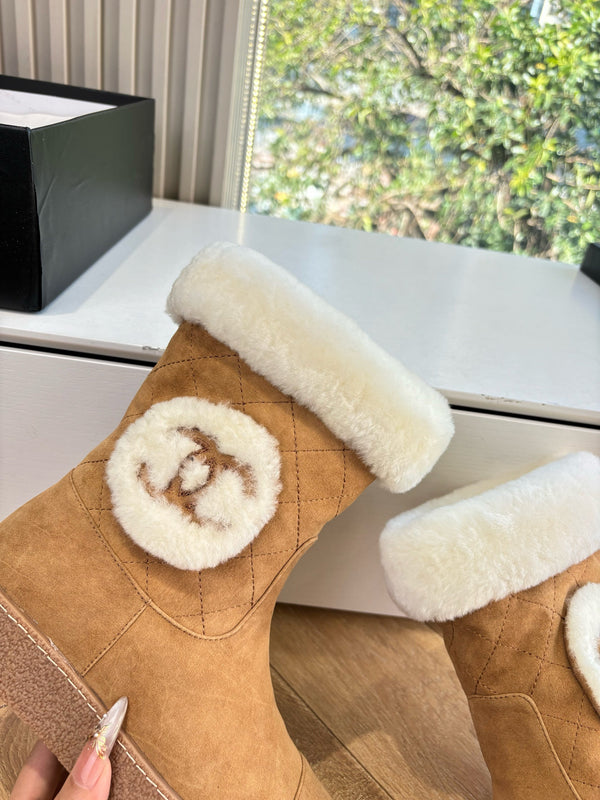 CC 2025 Short Snow Boot Brown White Suede Wool 548927