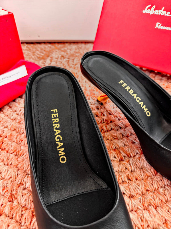 Ferragamo Salvatore Mule Black Sheepskin 760452