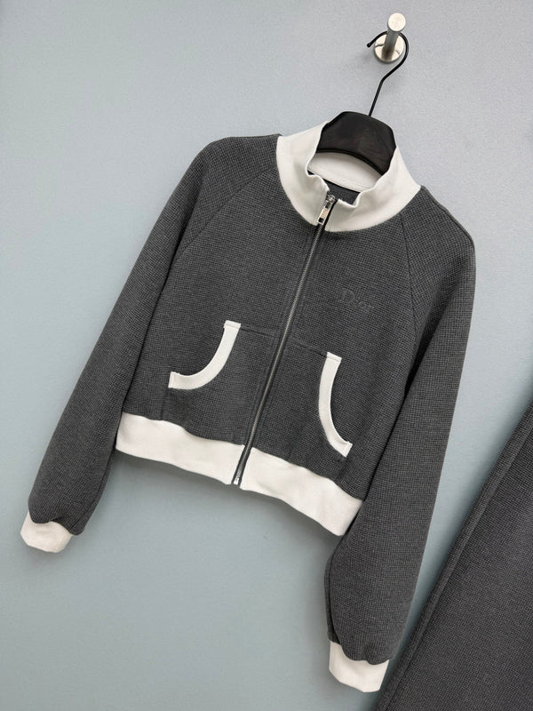 CD 26S Gray Contrast Knit Tracksuit Set 428311